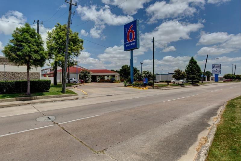 Executive Inn & Suites South Houston Exterior photo