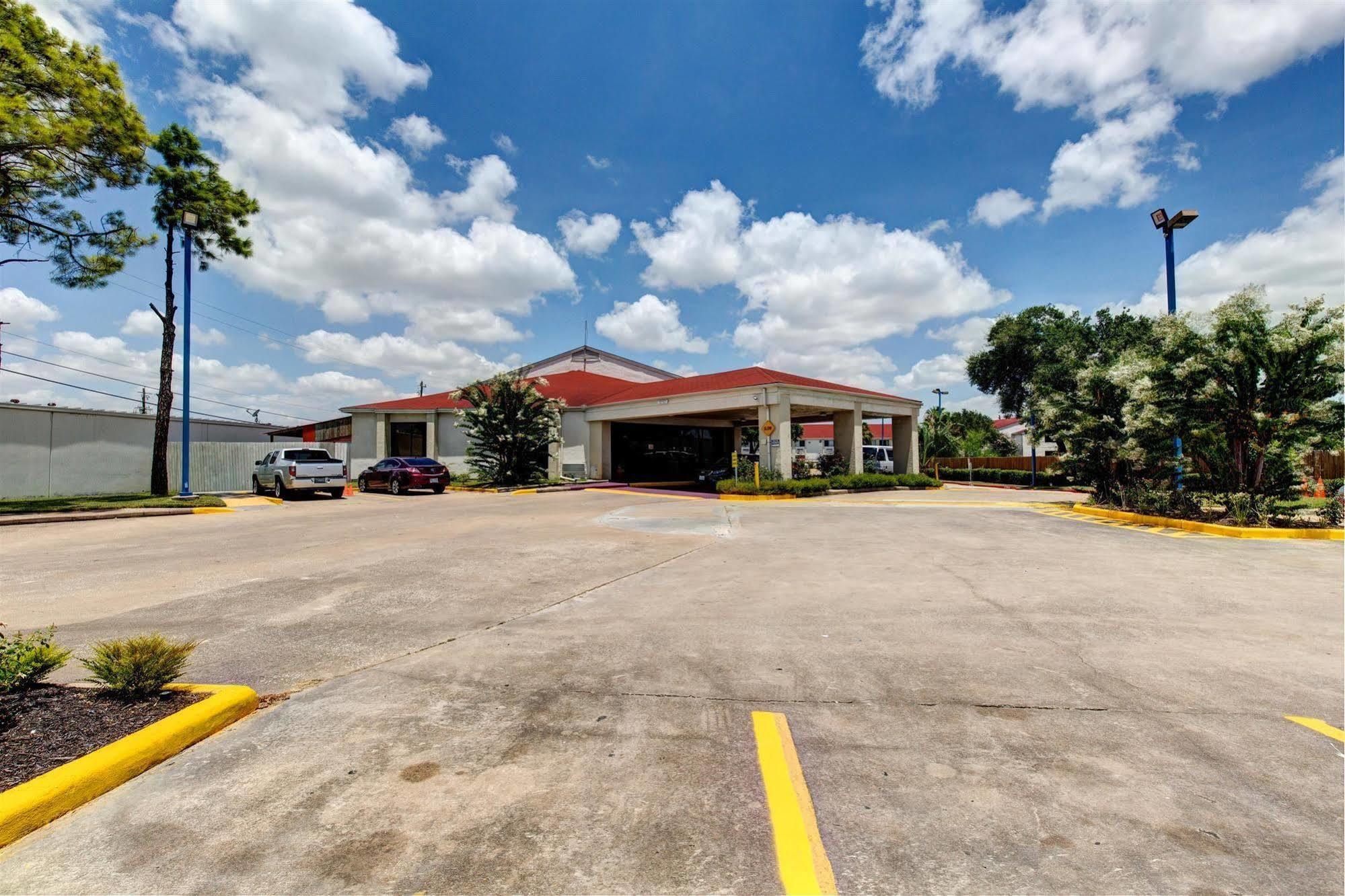 Executive Inn & Suites South Houston Exterior photo