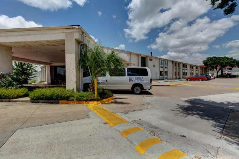 Executive Inn & Suites South Houston Exterior photo